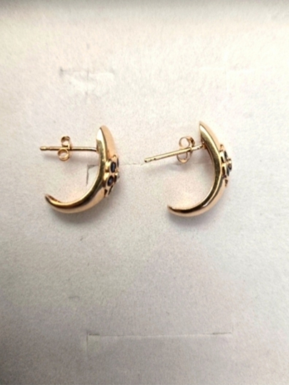 10kt Solid Yellow Gold Genuine Sapphire Open Ended Huggie Earrings - Picture 7 of 14